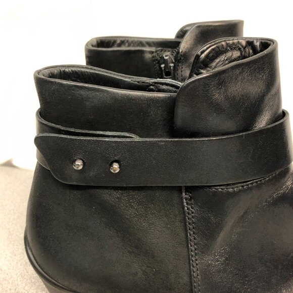 ECCO Black Leather Booties Ladies Size 40  ** - Picture 4 of 7